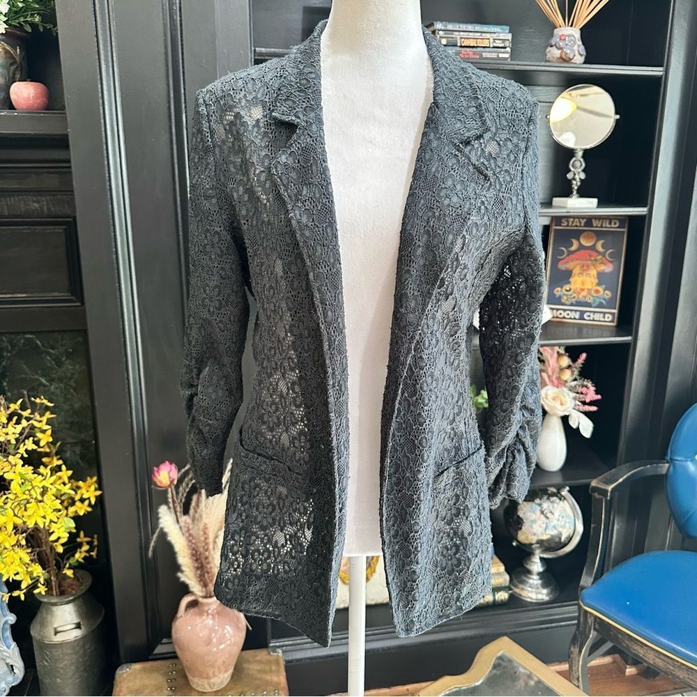 Pout Charcoal Gray Lace Fly Open Blazer Size Medium